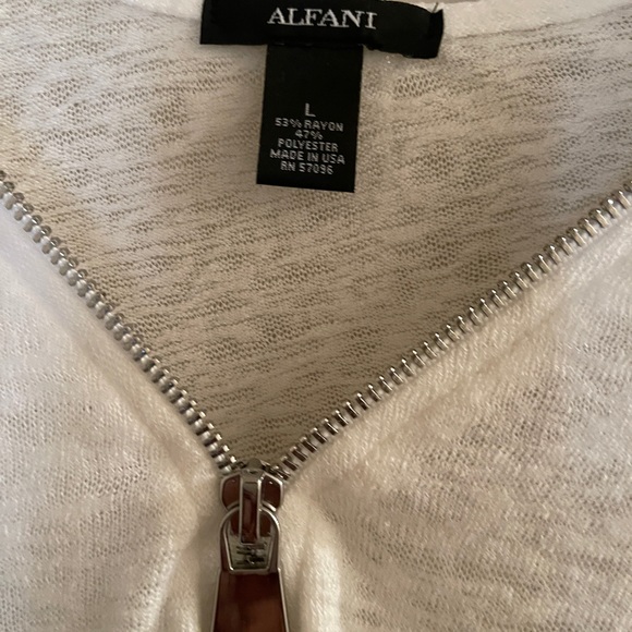 Alfani Zip Cover Up.  Size Large; White. - Picture 6 of 6